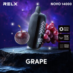 Relx Novo 14K กลิ่น องุ่น กลิ่นองุ่นมีความหวานที่ละมุนและชัดเจน มีกลิ่นหอมของผลไม้ที่อร่อยและมีความเย็นสดชื่นที่เหมาะกับการคลายร้อนในวันที่อากาศร้อนแรง ด้วยรสชาติที่เป็นธรรมชาติและไม่หวานจนเกินไป กลิ่นองุ่นสามารถใช้ได้ทุกช่วงเวลา ไม่ว่าจะเป็นในตอนเช้าสำหรับการเริ่มต้นวันใหม่อย่างสดชื่น หรือในตอนบ่ายสำหรับการพักผ่อนจากความเครียดในระหว่างวัน นอกจากนี้ กลิ่นองุ่นยังมีความสามารถในการเพิ่มความสุขและความผ่อนคลาย ทำให้คุณรู้สึกเหมือนกำลังทานองุ่นสดจากสวน